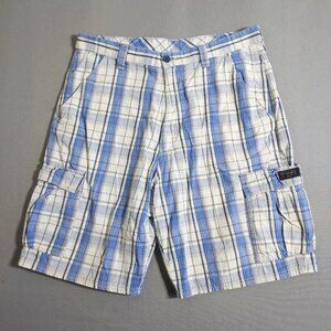 Wrangler cargo shorts men's size 36 (34)  white and blue plaid pattern